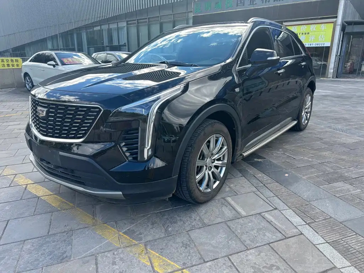 CADILLAC XT4