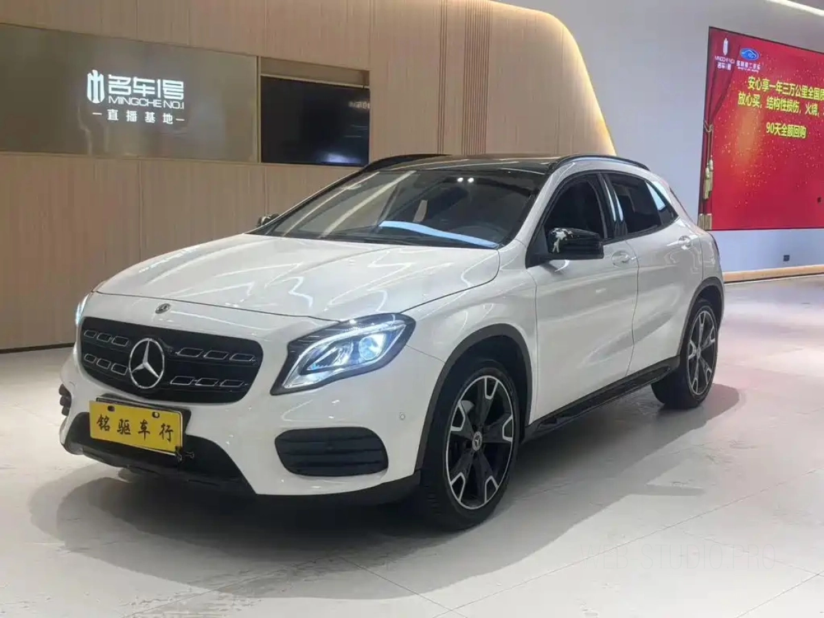 MERCEDES BENZ GLA  2019
