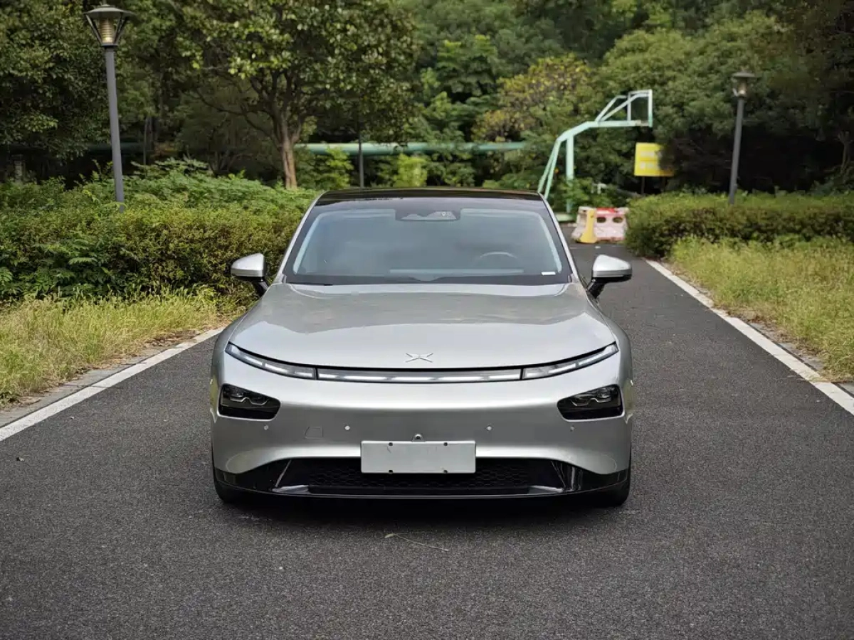 XPENG MOTORS P7