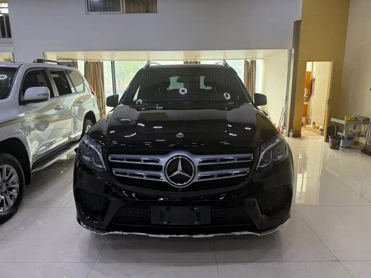 MERCEDES BENZ GLS