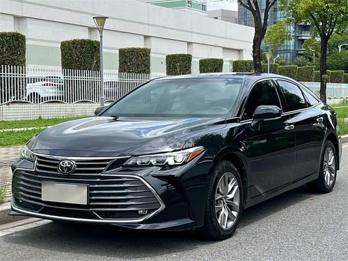 TOYOTA AVALON  2019