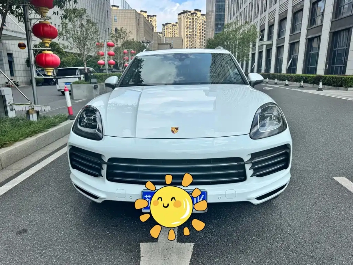 PORSCHE CAYENNE