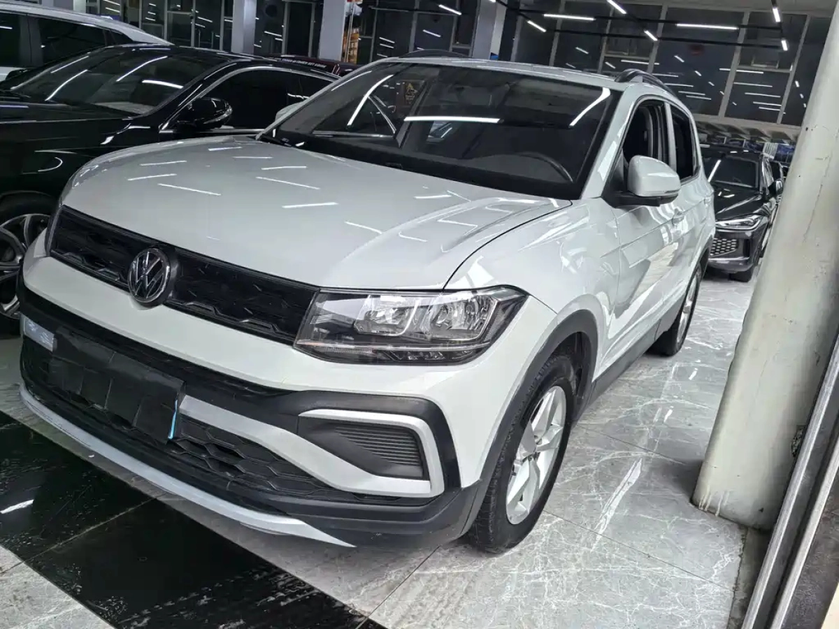 VOLKSWAGEN T-CROSS  2023