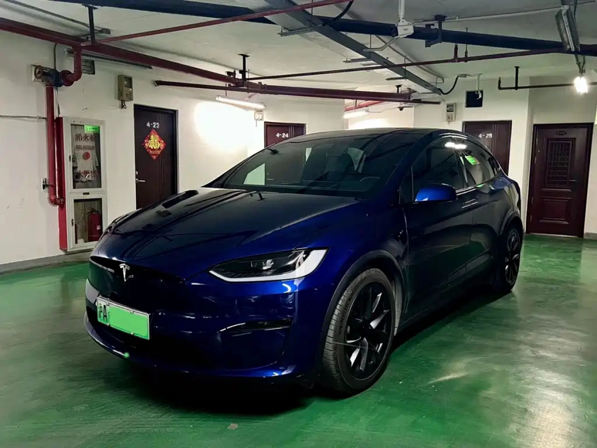 TESLA MODEL X