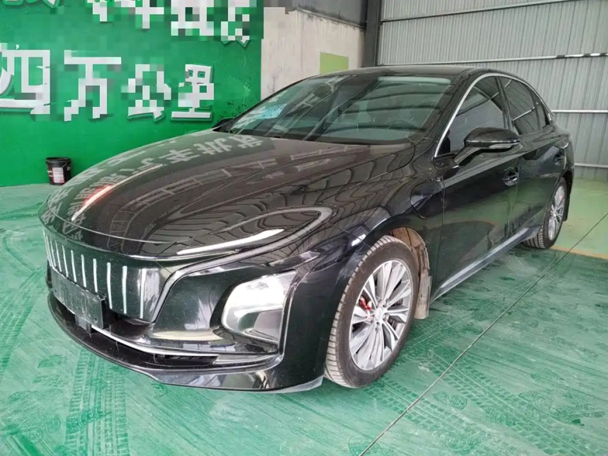 HONGQI E-QM5  2023