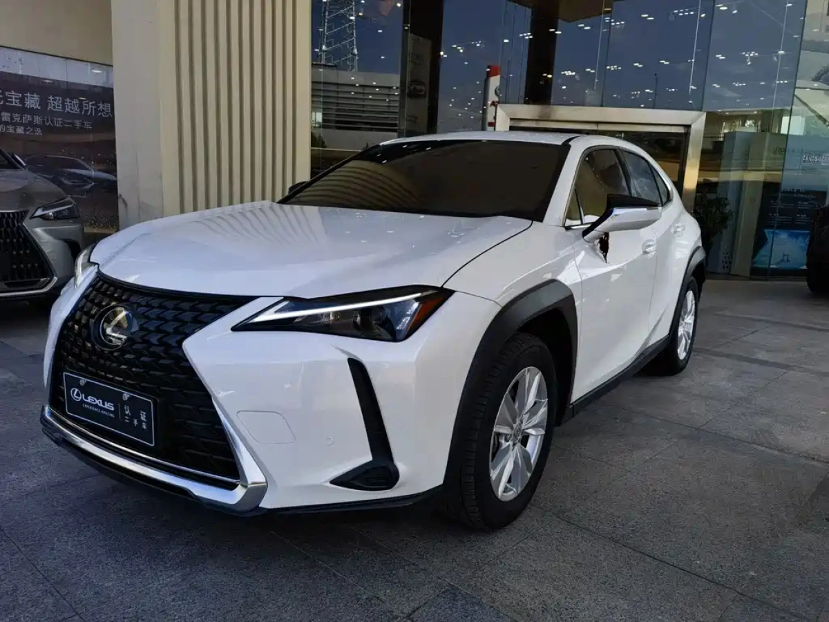 LEXUS UX  2023