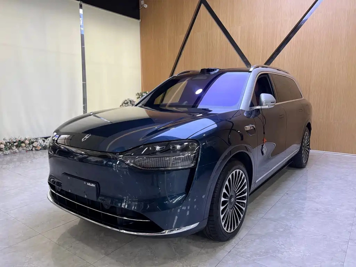 HUAWEI HARMON AITO M9