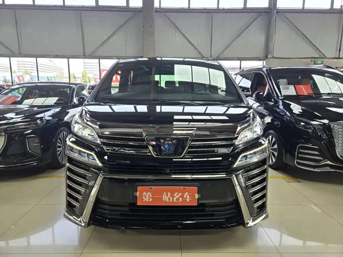 TOYOTA VELLFIRE