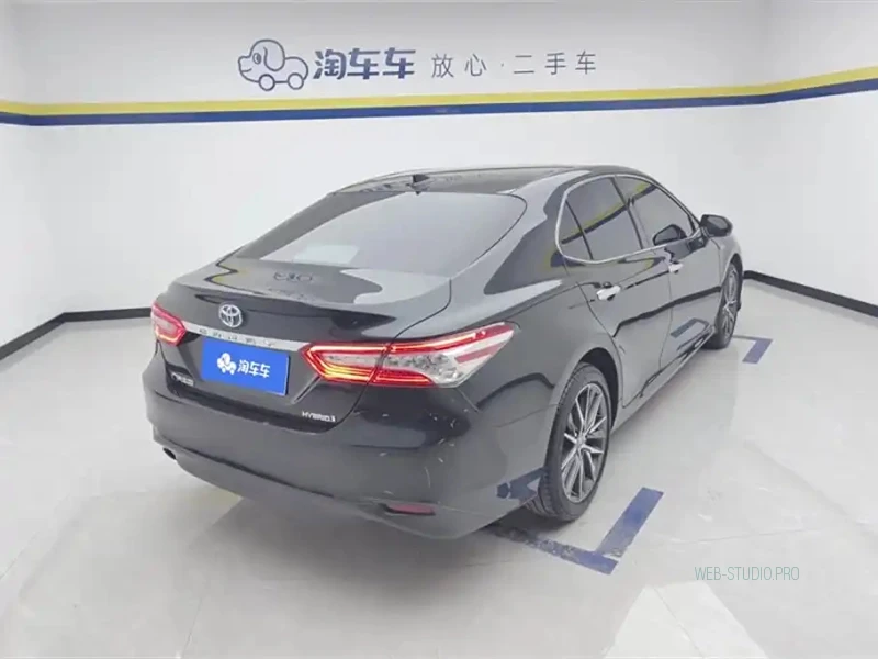 TOYOTA CAMRY