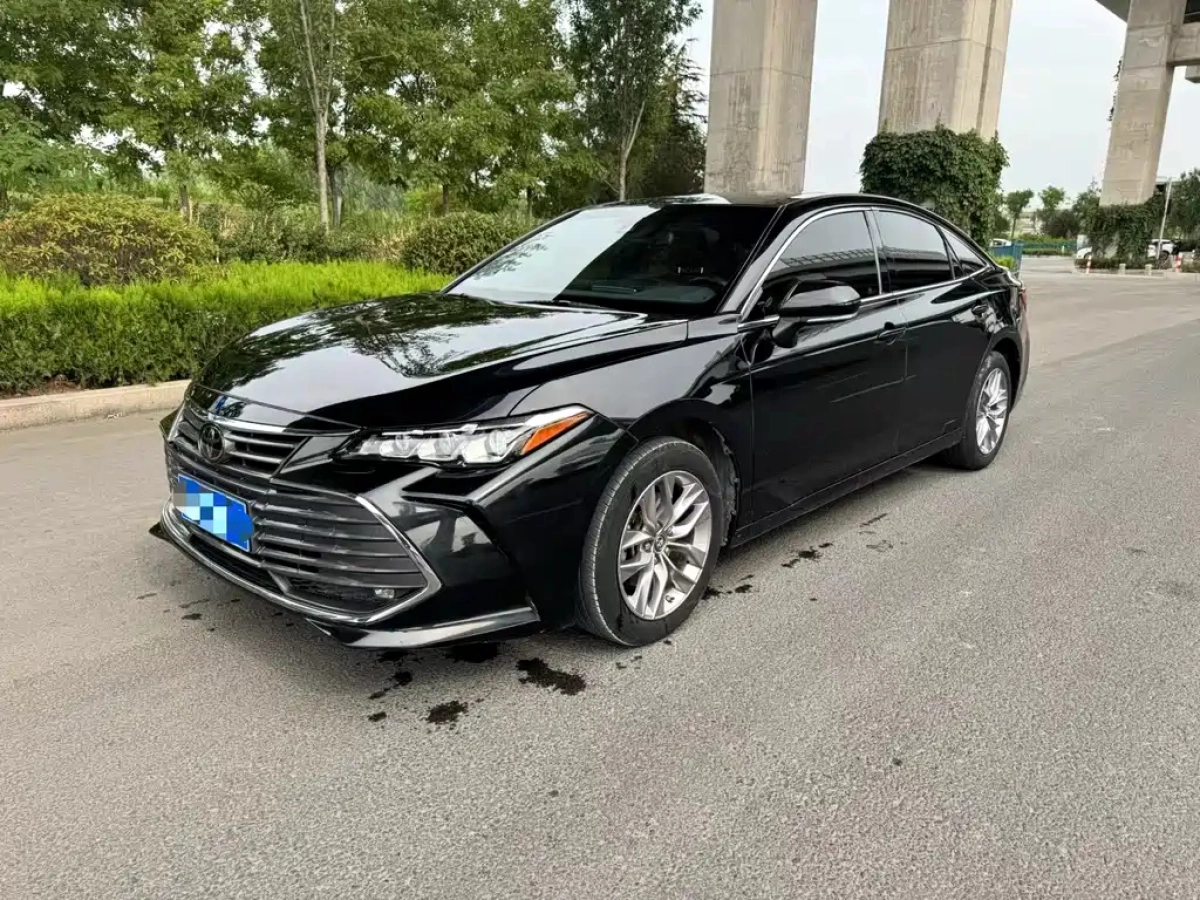 TOYOTA AVALON  2019