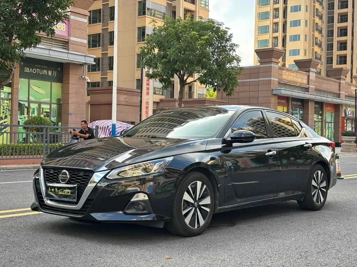 NISSAN TEANA