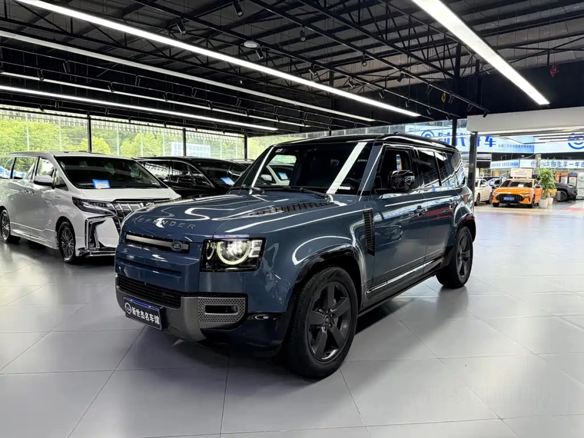 LAND ROVER DEFENDER  2023