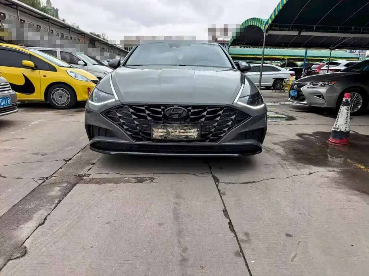 HYUNDAI SONATA