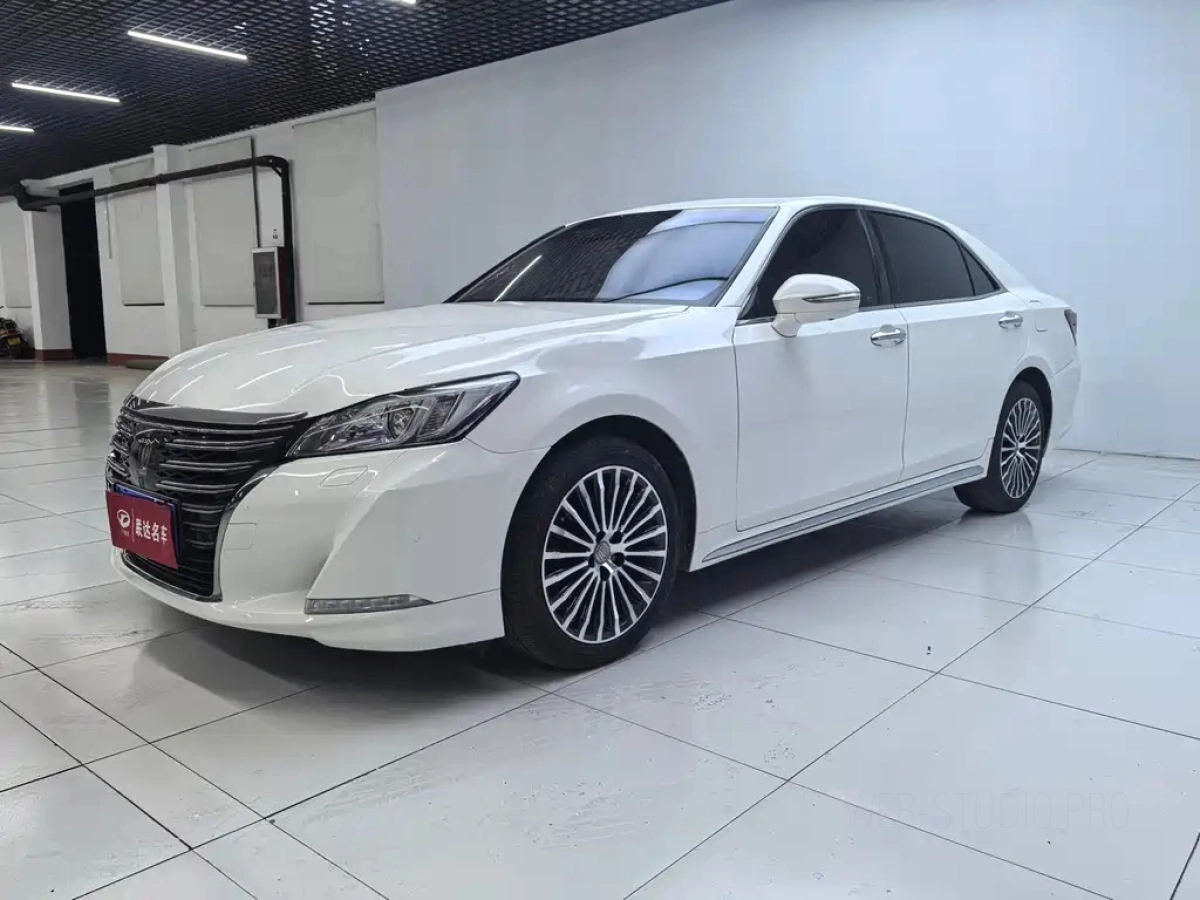TOYOTA CROWN  2019
