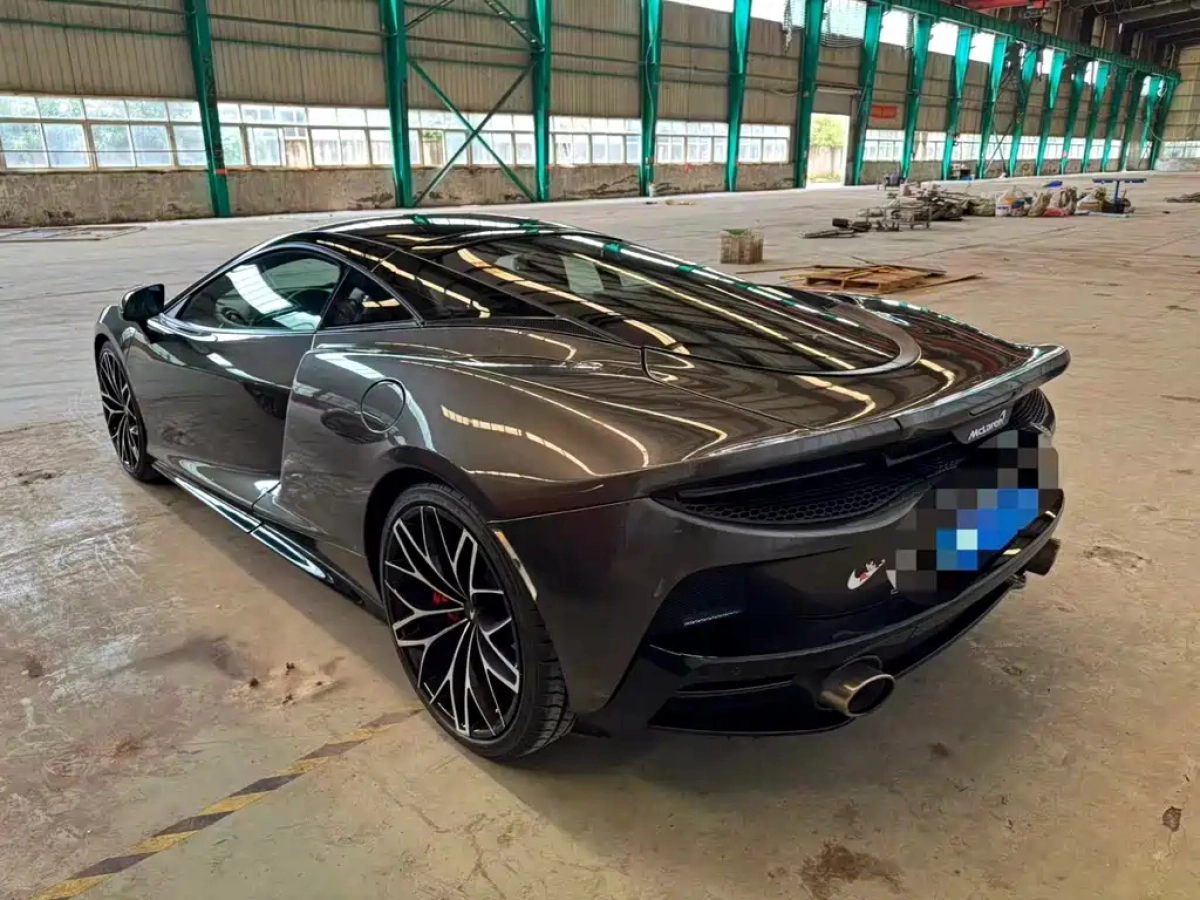 MCLAREN GT