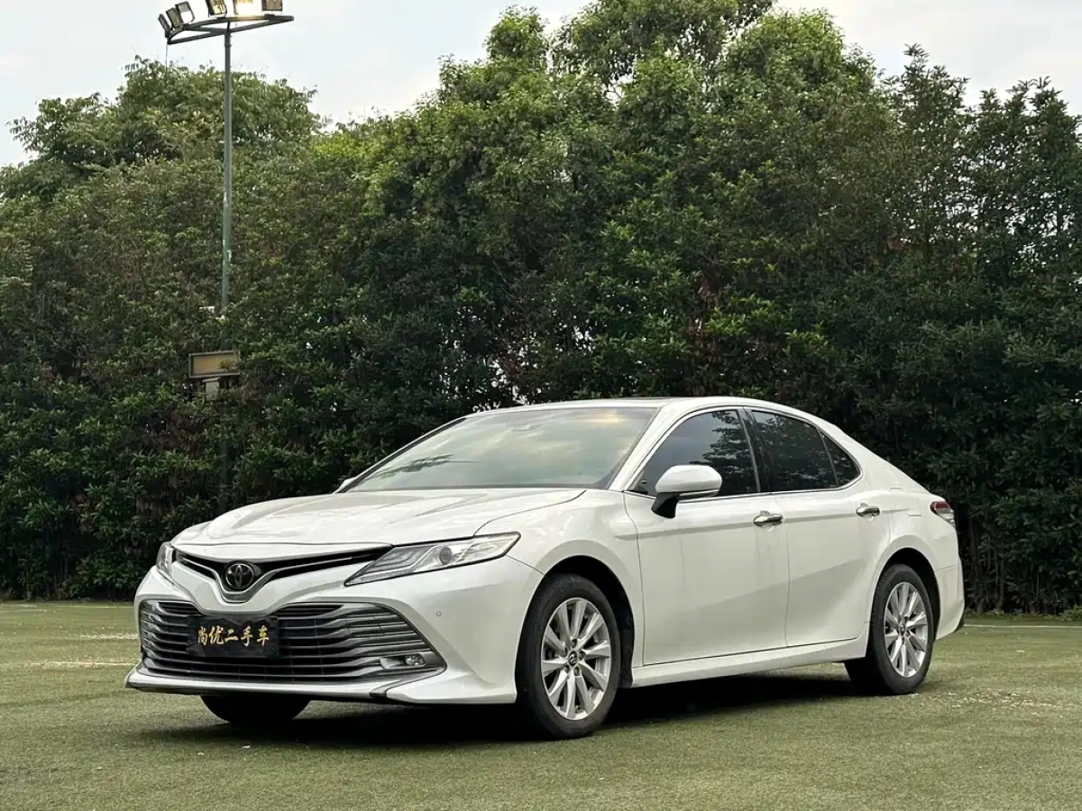 TOYOTA CAMRY  2019