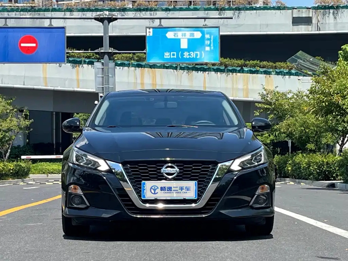 NISSAN TEANA