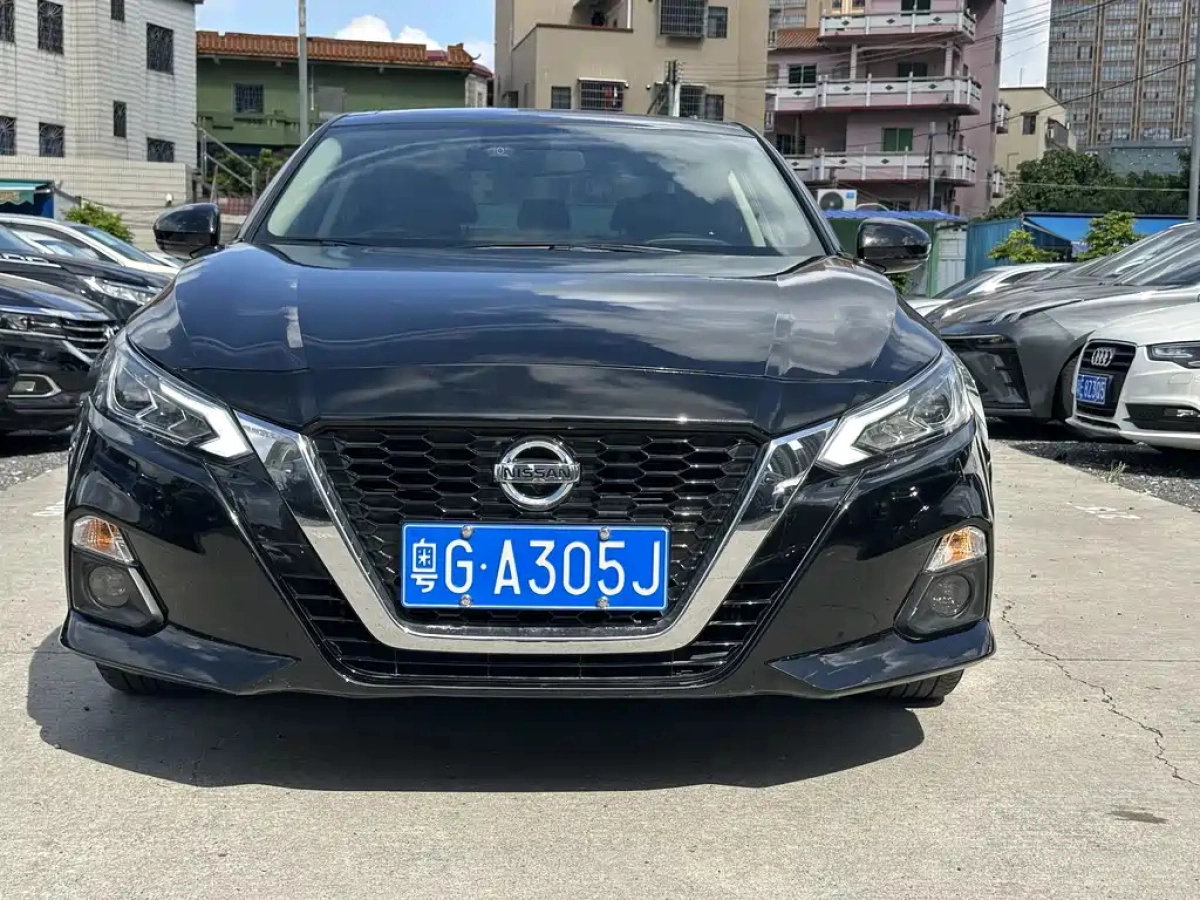 NISSAN TEANA