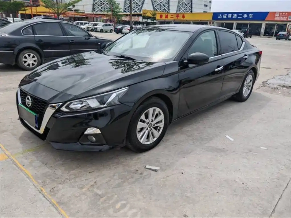 NISSAN TEANA