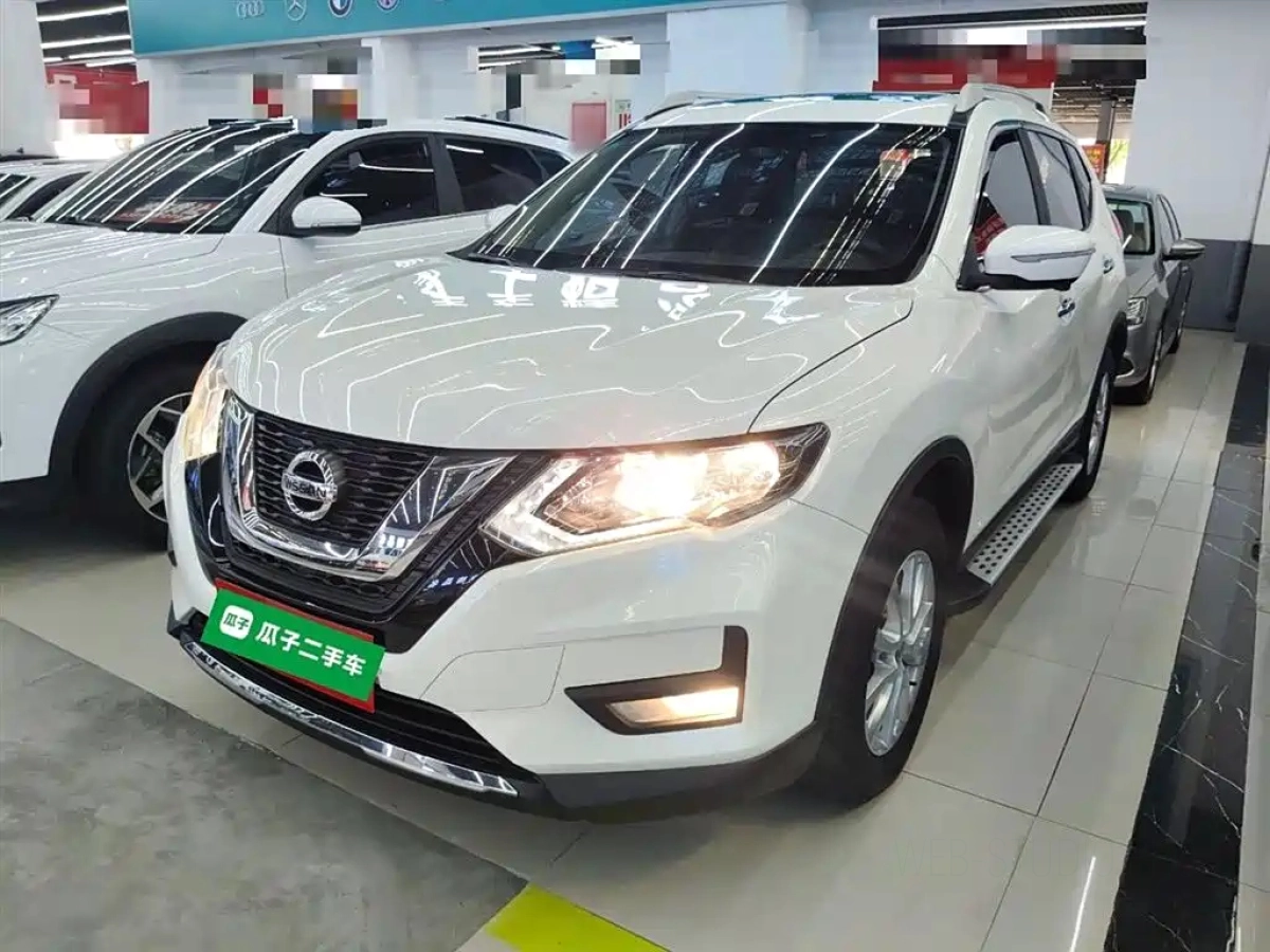 NISSAN X-TRAIL