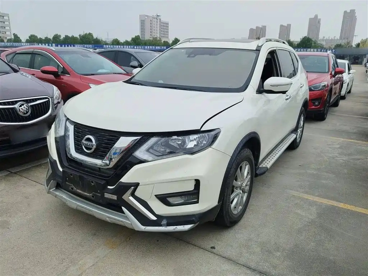 NISSAN X-TRAIL
