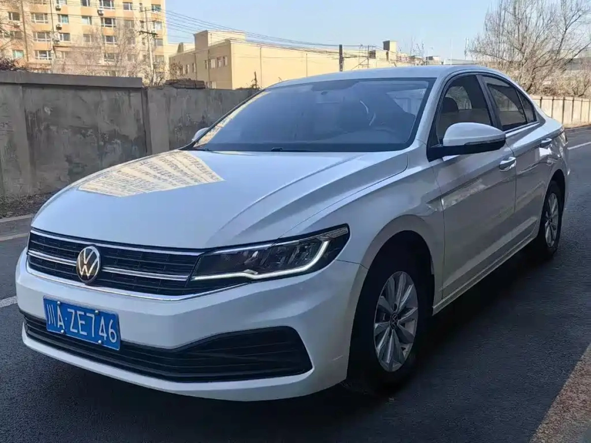 VOLKSWAGEN BORA  2021