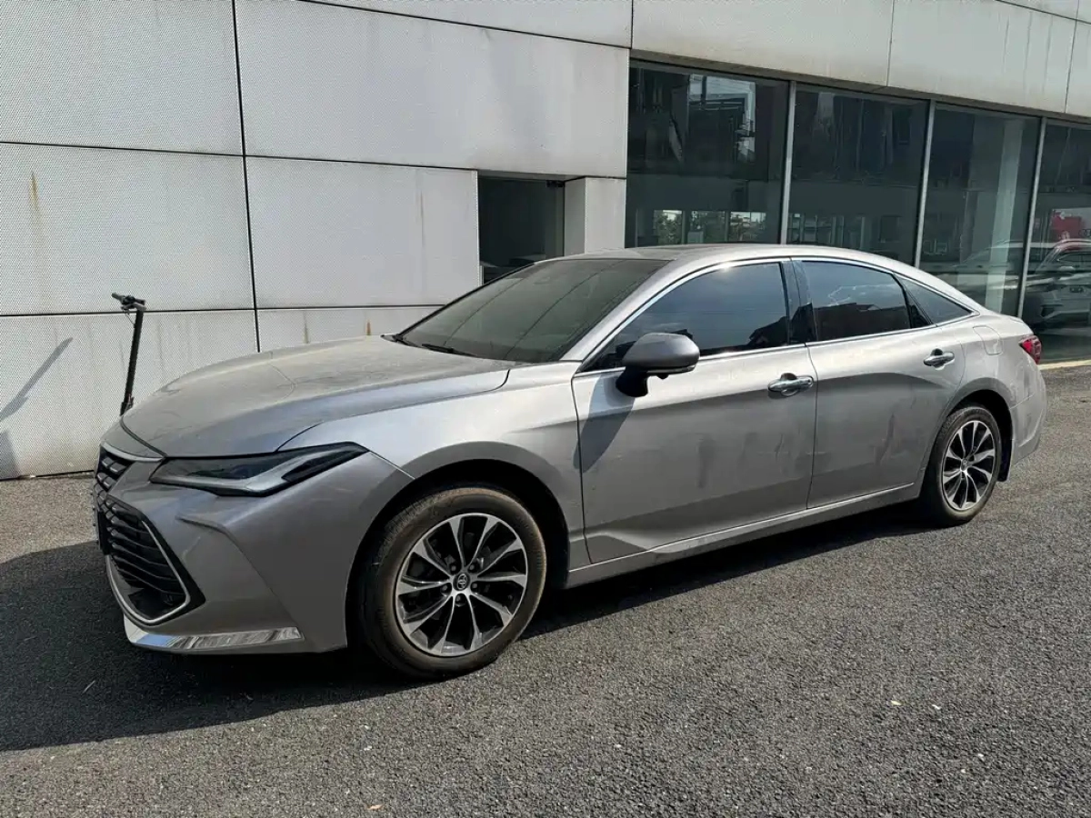 TOYOTA AVALON  2022