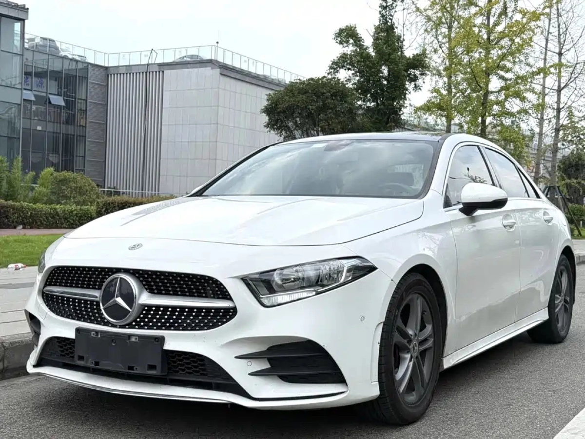 MERCEDES BENZ A-CLASS  2019