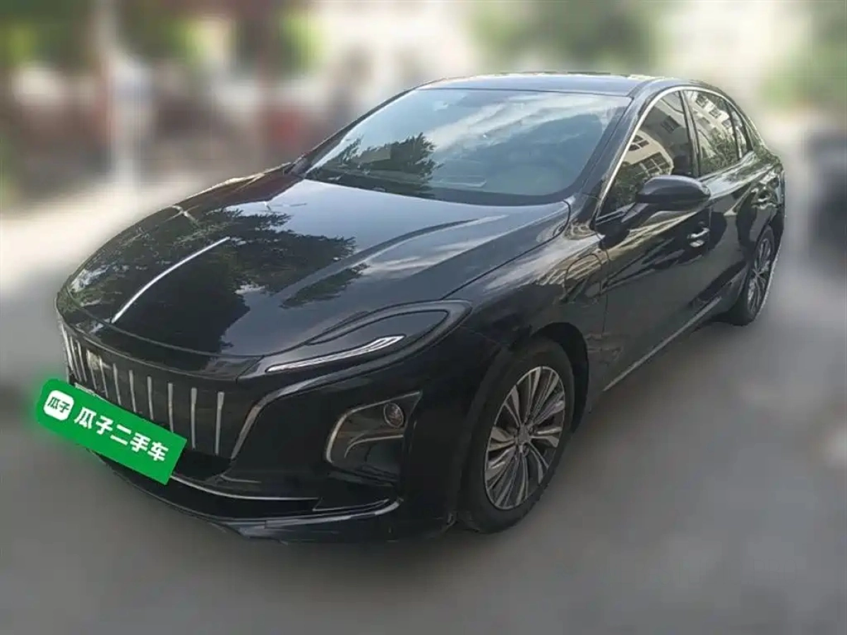 HONGQI E-QM5