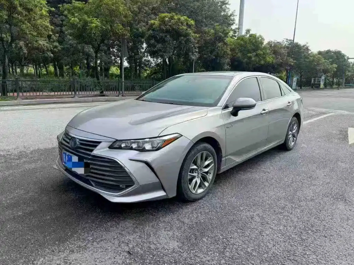 TOYOTA AVALON  2021