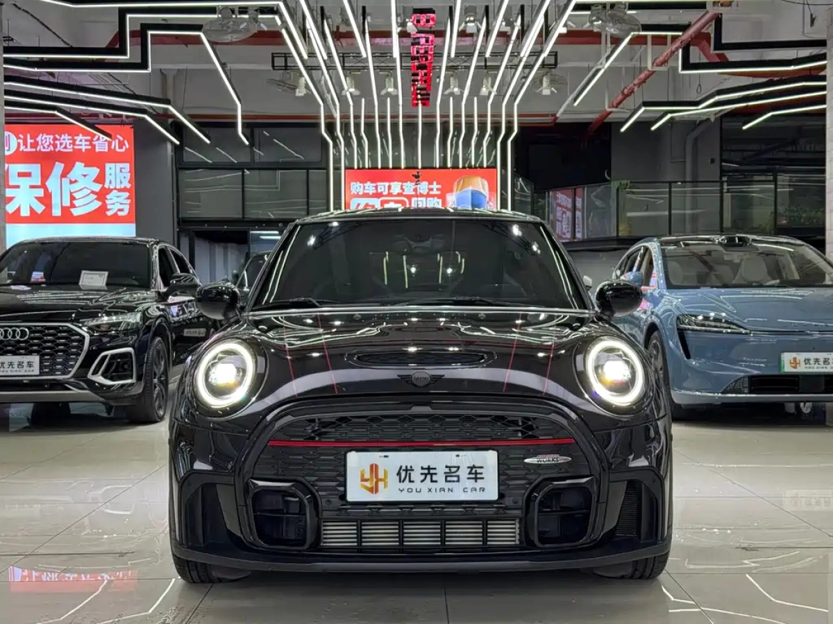 MINI JCW