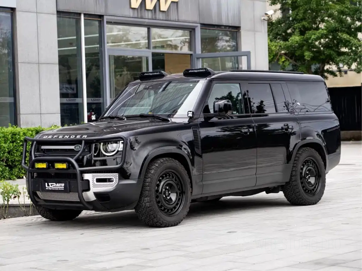 LAND ROVER DEFENDER