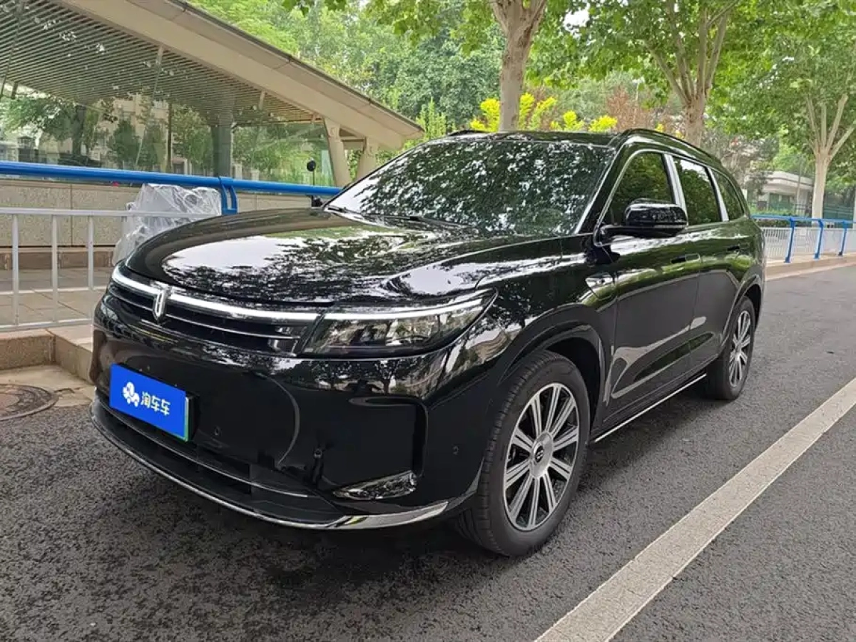 HUAWEI HARMON AITO M7