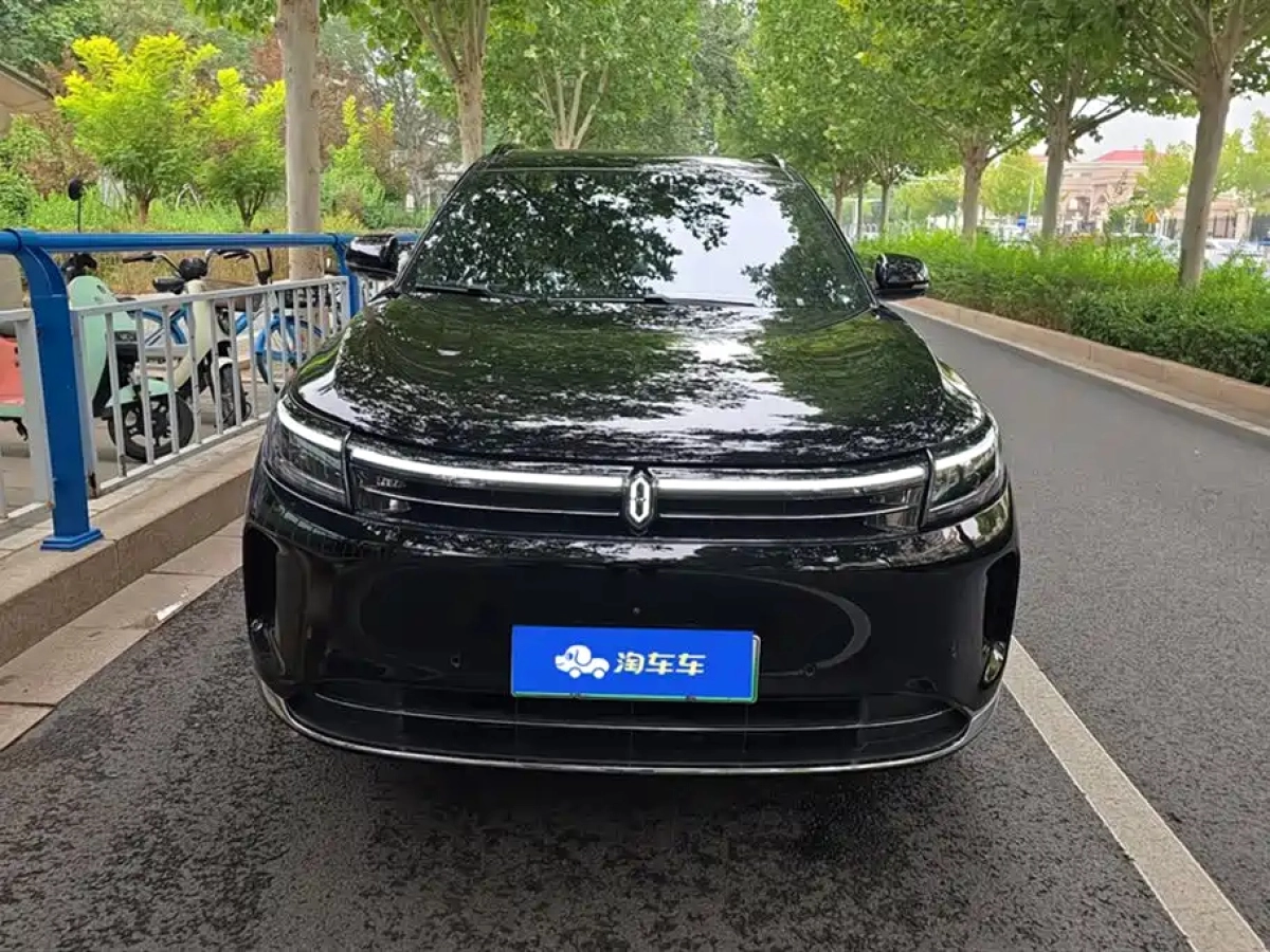 HUAWEI HARMON AITO M7