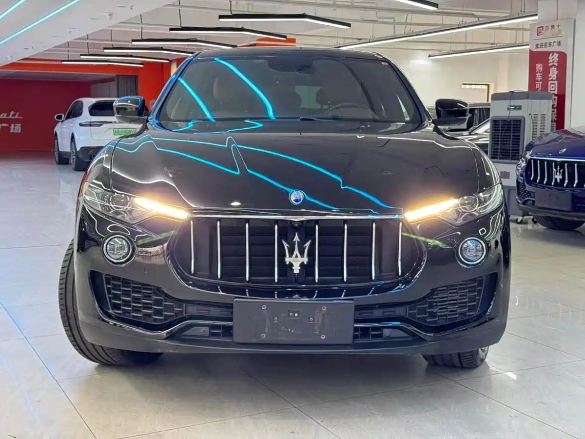 MASERATI LEVANTE