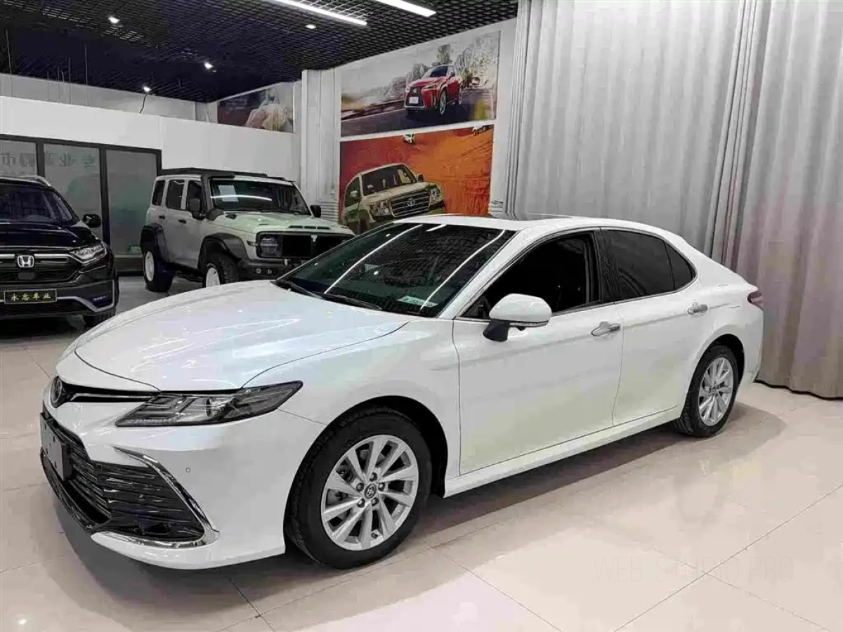 TOYOTA CAMRY
