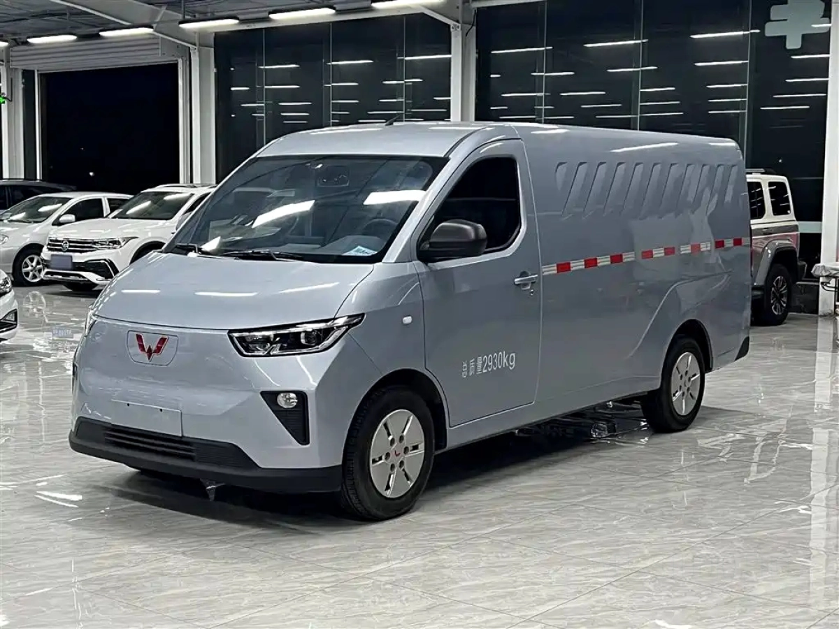 SGMW YANGGUANG  2025