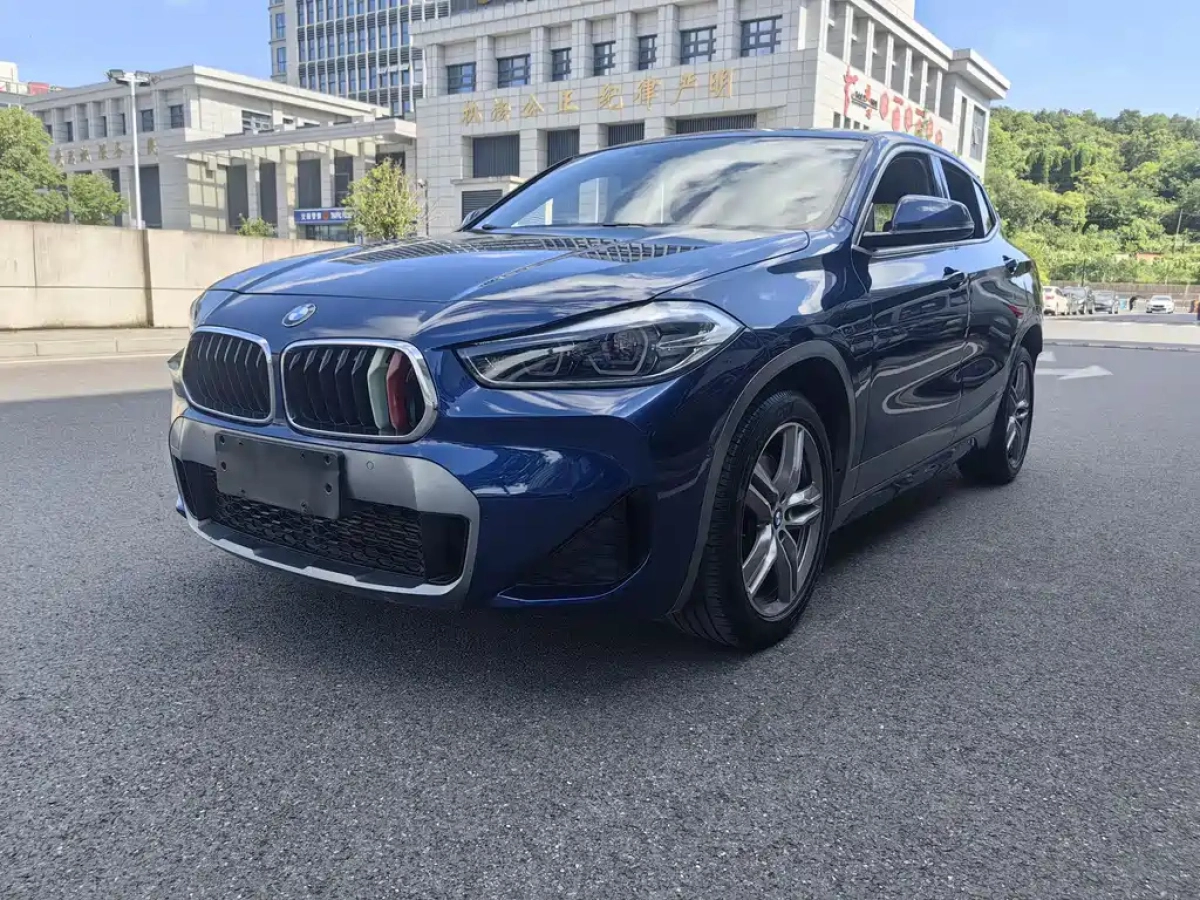 BMW X2