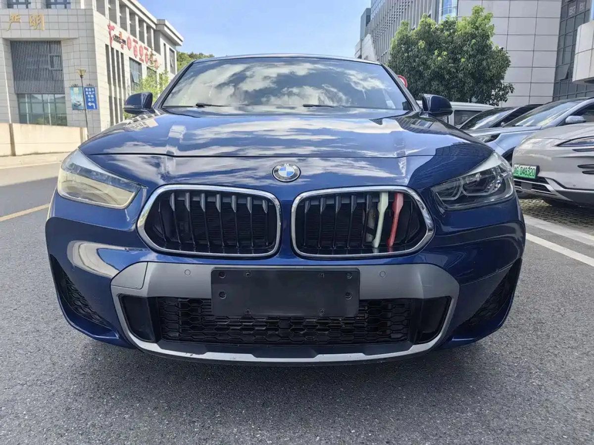 BMW X2