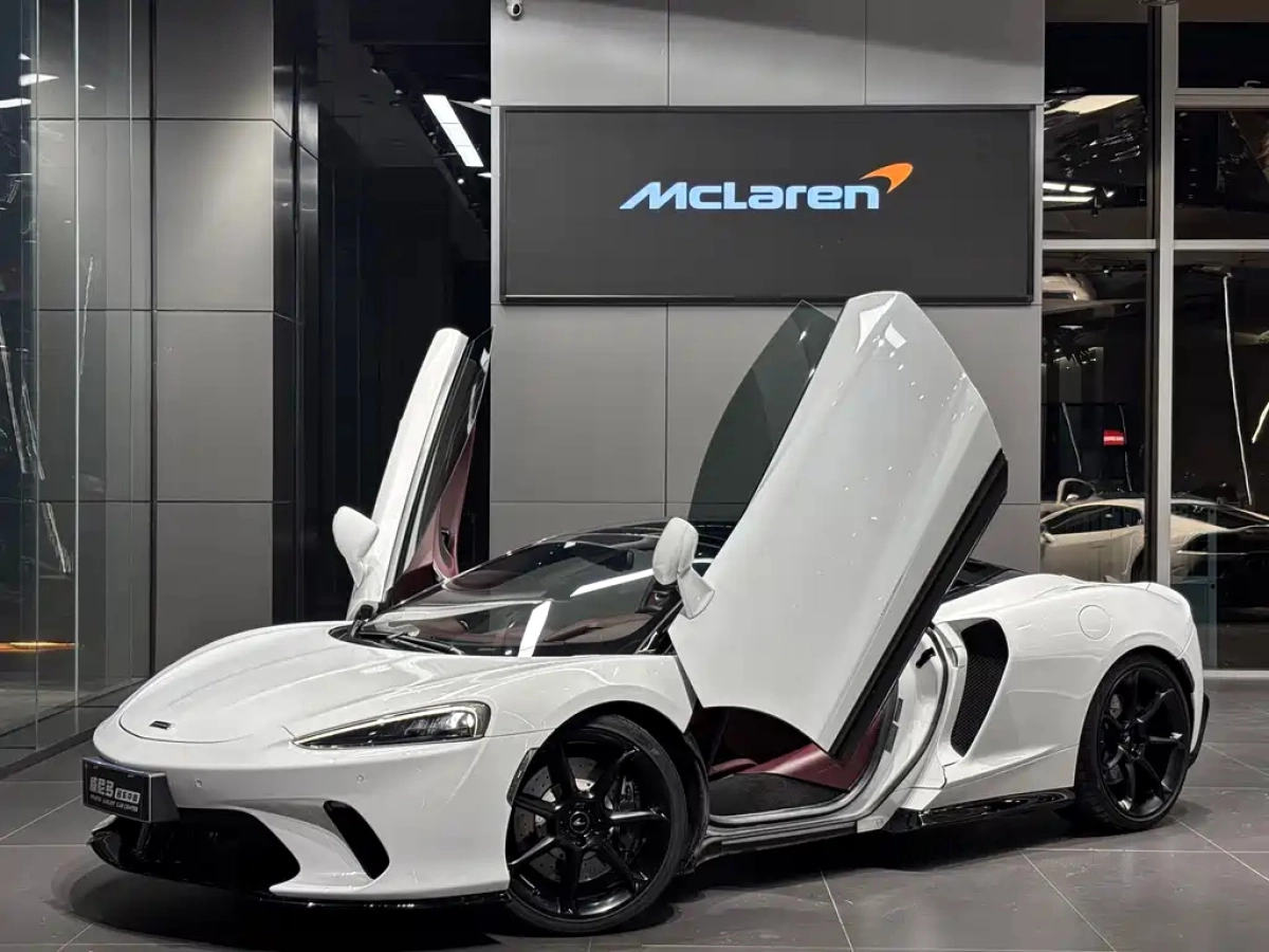 MCLAREN GT  2021
