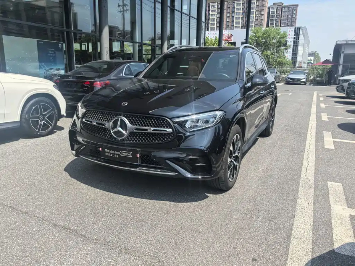 MERCEDES BENZ GLC