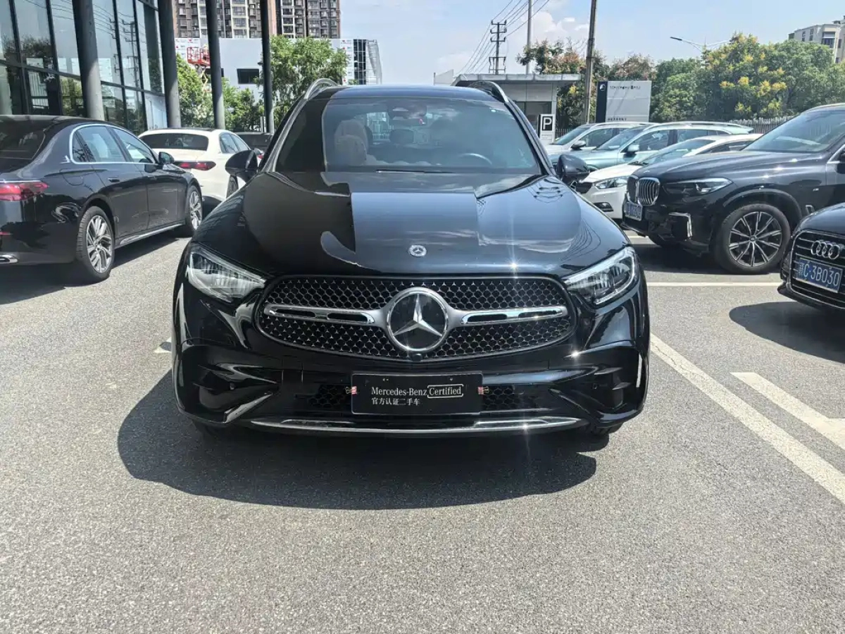 MERCEDES BENZ GLC