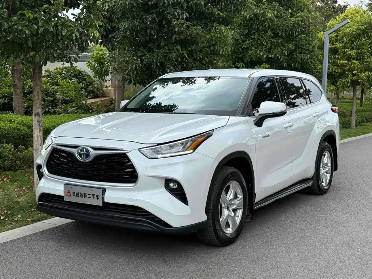 TOYOTA HIGHLANDER