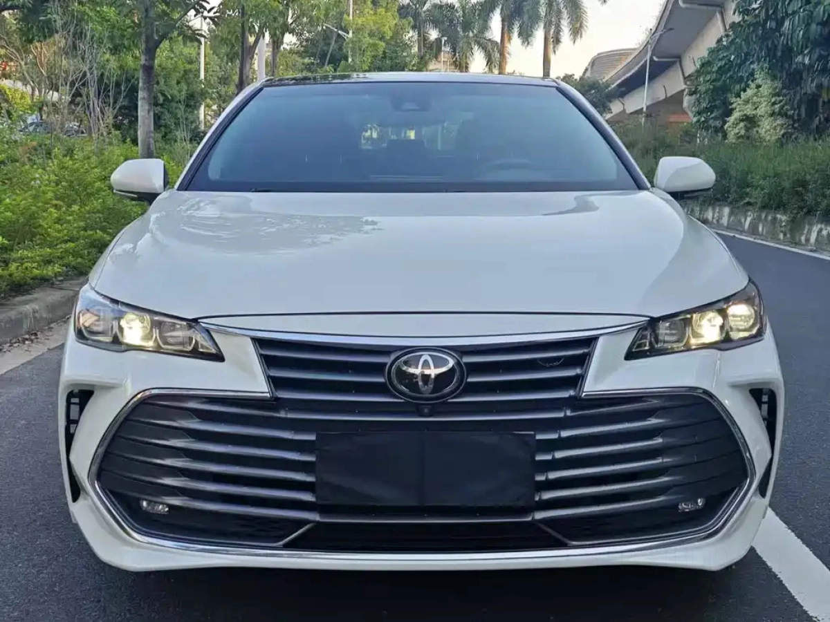 TOYOTA AVALON
