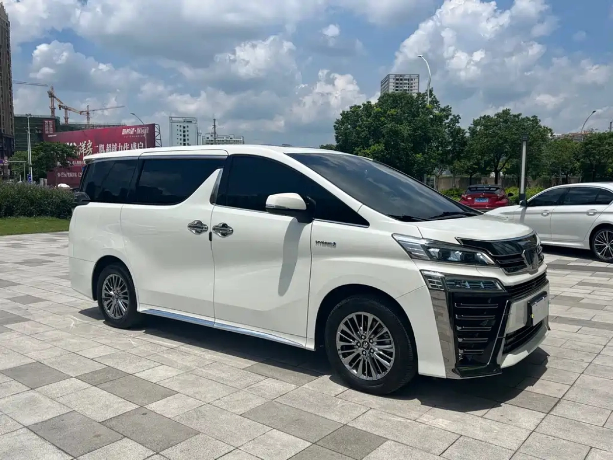 TOYOTA VELLFIRE