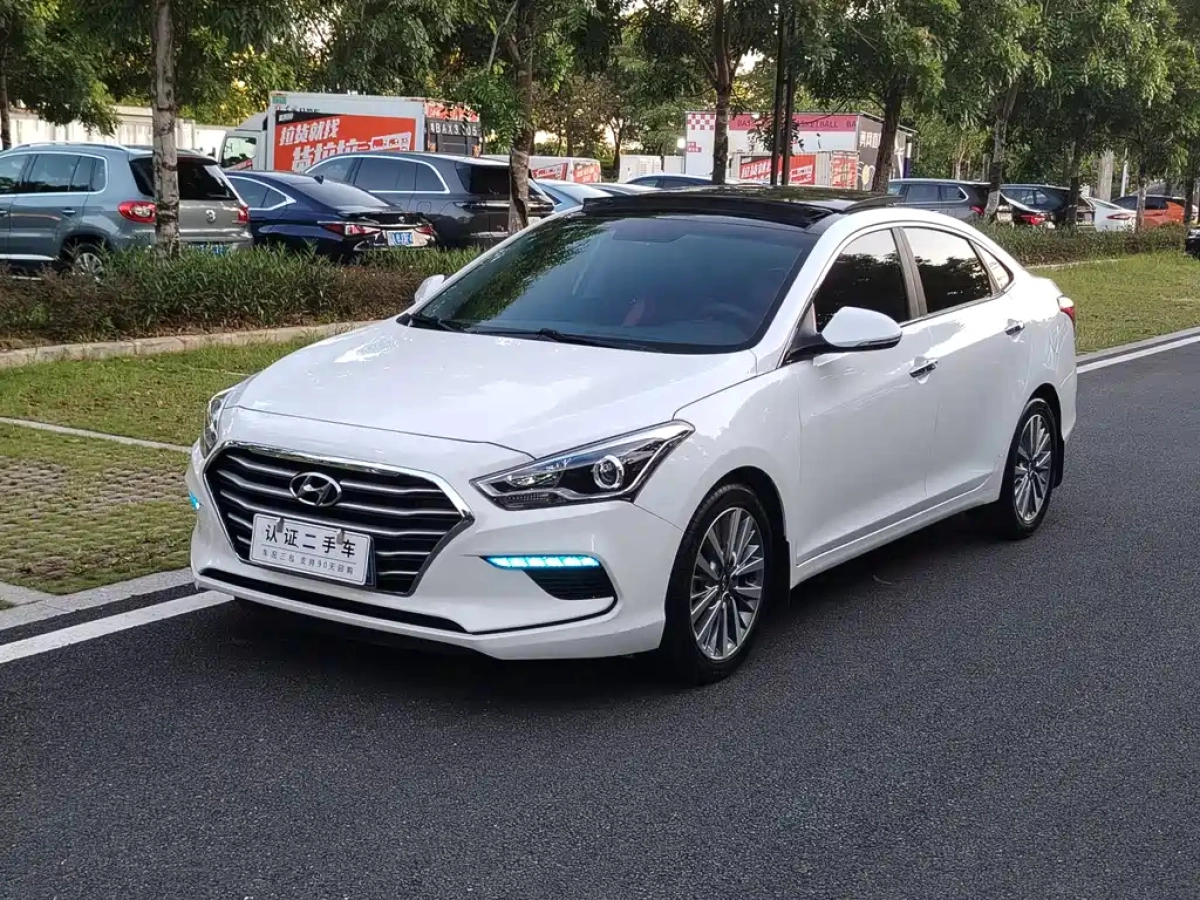 HYUNDAI MISTRA  2020