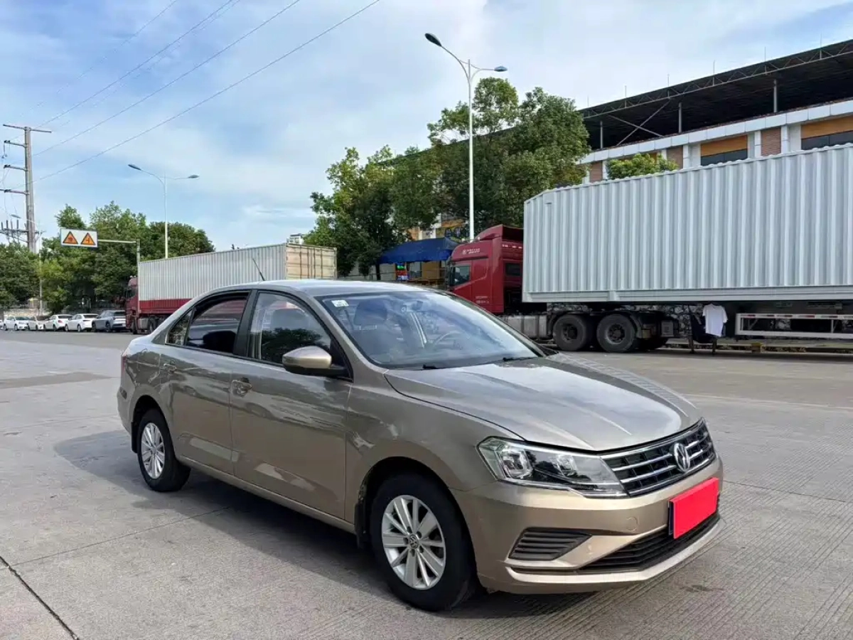 VOLKSWAGEN JETTA  2019
