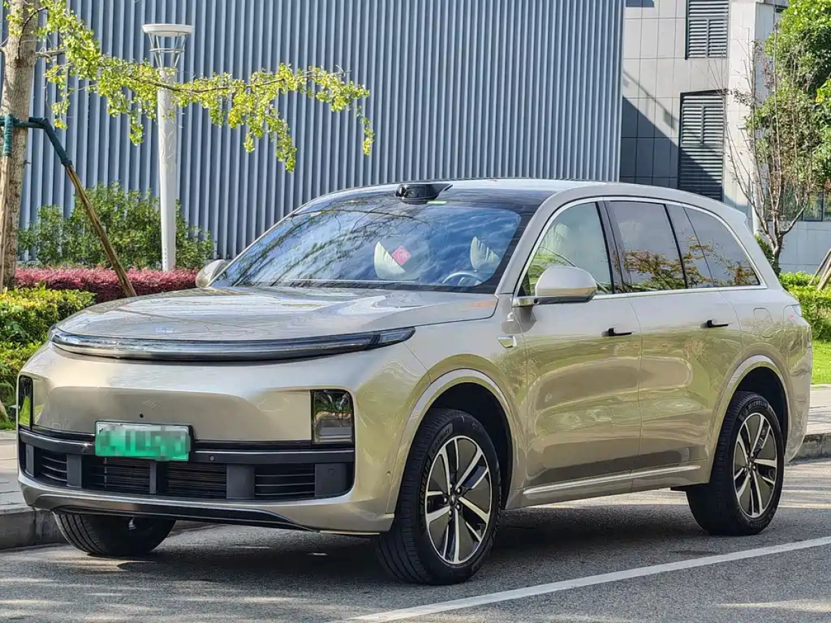 LI AUTO L8