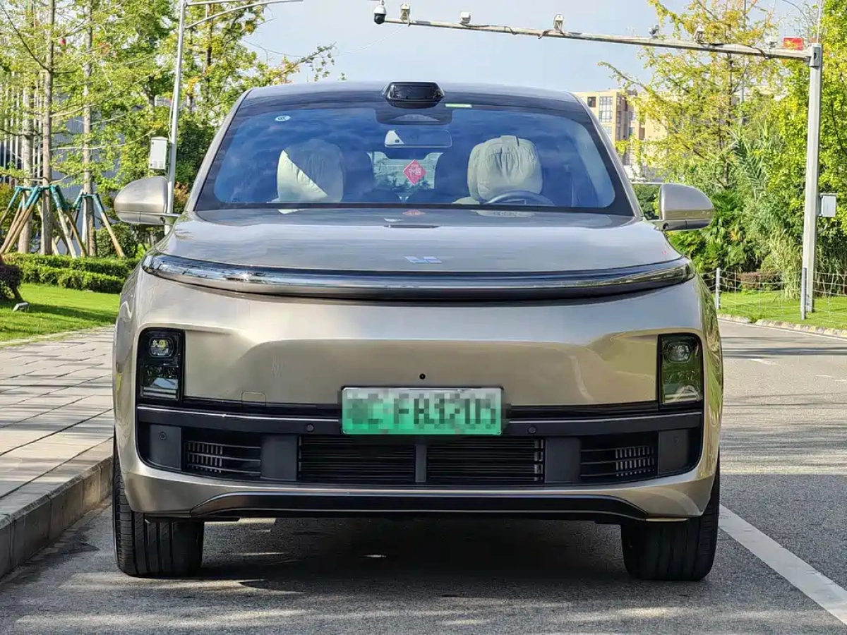 LI AUTO L8