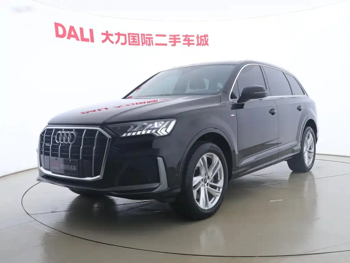 AUDI Q7  2024